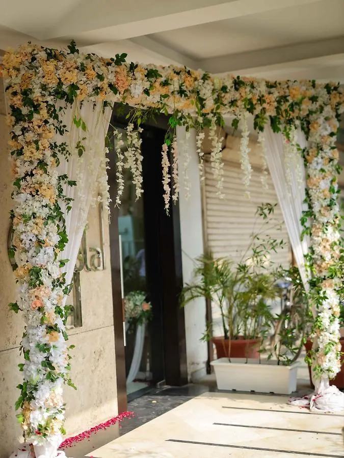 Hotel DS Clarks Inn Gurgaon