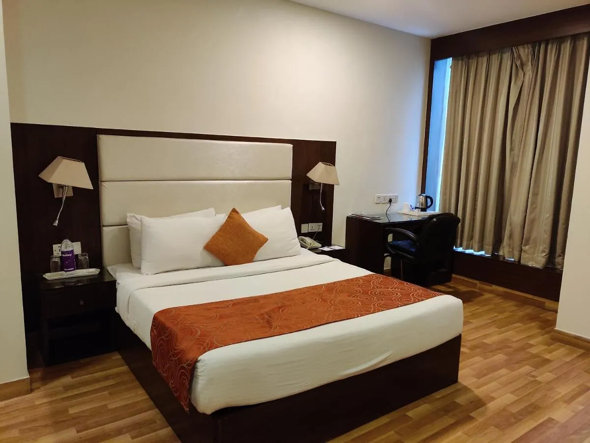 Hotel DS Clarks Inn Gurgaon